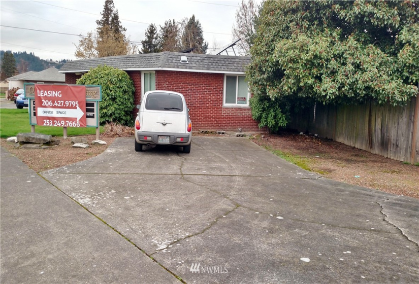 111 5 th, Auburn, Washington 98002, ,Residential Lease,For Rent,5 th,NWM1877044