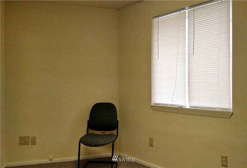 111 5 th, Auburn, Washington 98002, ,Residential Lease,For Rent,5 th,NWM1877044