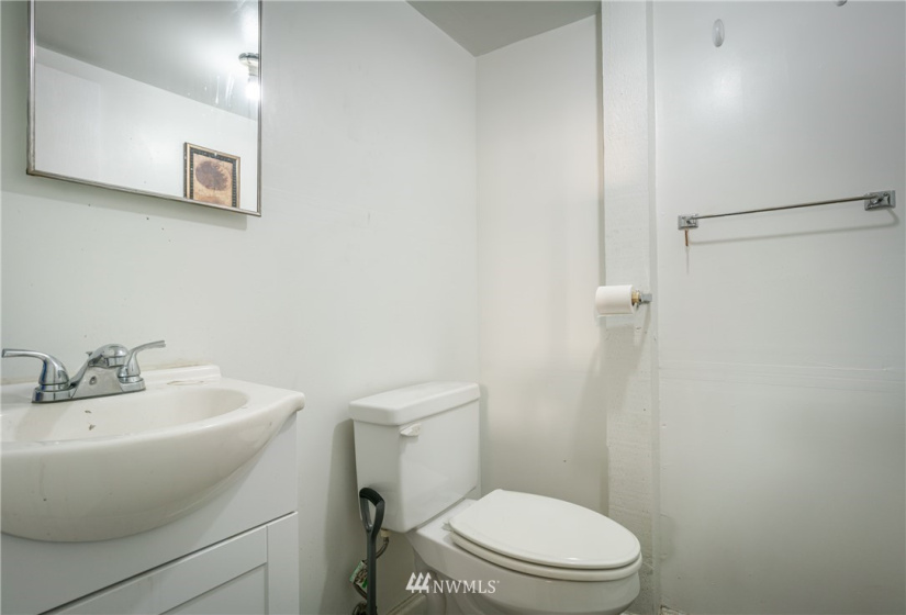 421 Mission, Wenatchee, Washington 98801, ,Commercial Sale,For Sale,Mission,NWM1877598