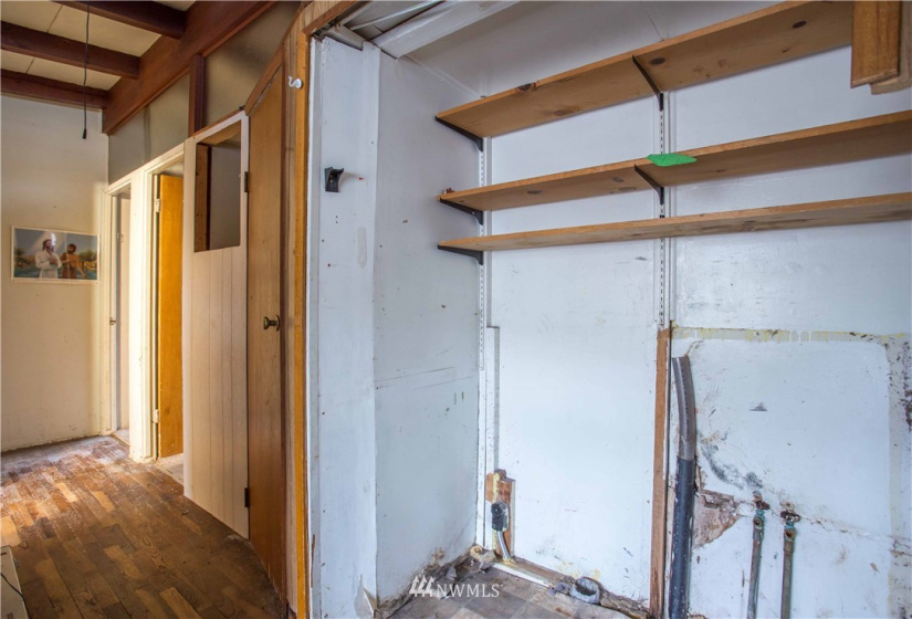 613 6th, Oak Harbor, Washington 98277, 3 Bedrooms Bedrooms, ,1 BathroomBathrooms,Residential,For Sale,Pattons 2nd Add,6th,NWM1874782