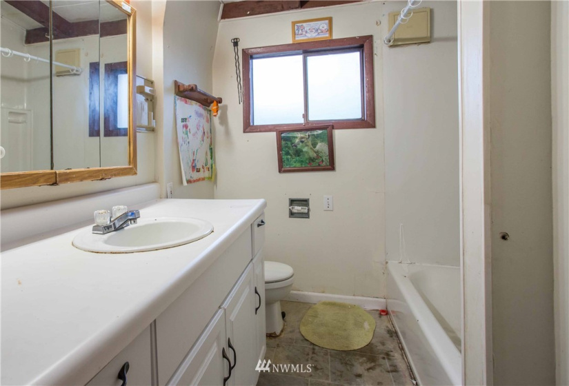 613 6th, Oak Harbor, Washington 98277, 3 Bedrooms Bedrooms, ,1 BathroomBathrooms,Residential,For Sale,Pattons 2nd Add,6th,NWM1874782