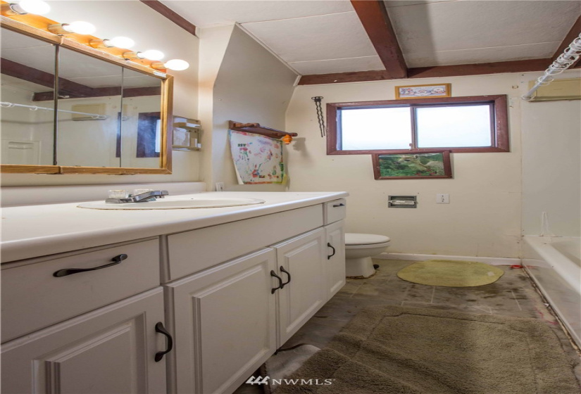 613 6th, Oak Harbor, Washington 98277, 3 Bedrooms Bedrooms, ,1 BathroomBathrooms,Residential,For Sale,Pattons 2nd Add,6th,NWM1874782
