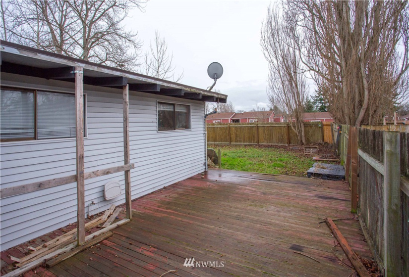 613 6th, Oak Harbor, Washington 98277, 3 Bedrooms Bedrooms, ,1 BathroomBathrooms,Residential,For Sale,Pattons 2nd Add,6th,NWM1874782