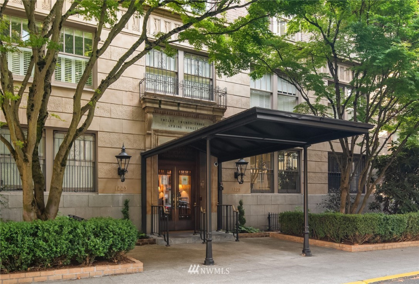 1223 Spring, Seattle, Washington 98104, 2 Bedrooms Bedrooms, ,1 BathroomBathrooms,Residential,For Sale,1223 Spring,Spring,NWM1877562
