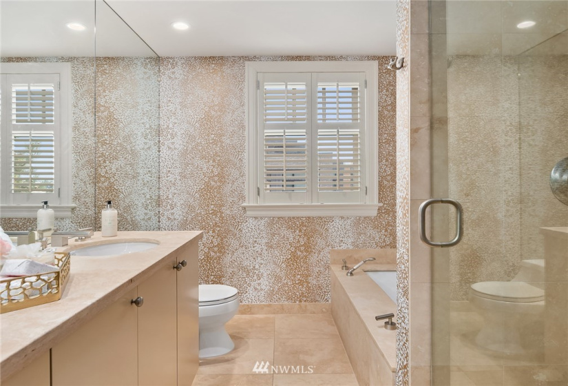 1223 Spring, Seattle, Washington 98104, 2 Bedrooms Bedrooms, ,1 BathroomBathrooms,Residential,For Sale,1223 Spring,Spring,NWM1877562