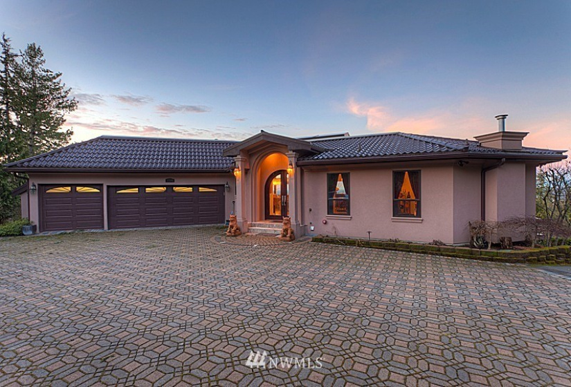 17209 Couger Maintain, Bellevue, Washington 98006, 5 Bedrooms Bedrooms, ,4 BathroomsBathrooms,Residential Lease,For Rent,Couger Maintain,NWM1876944