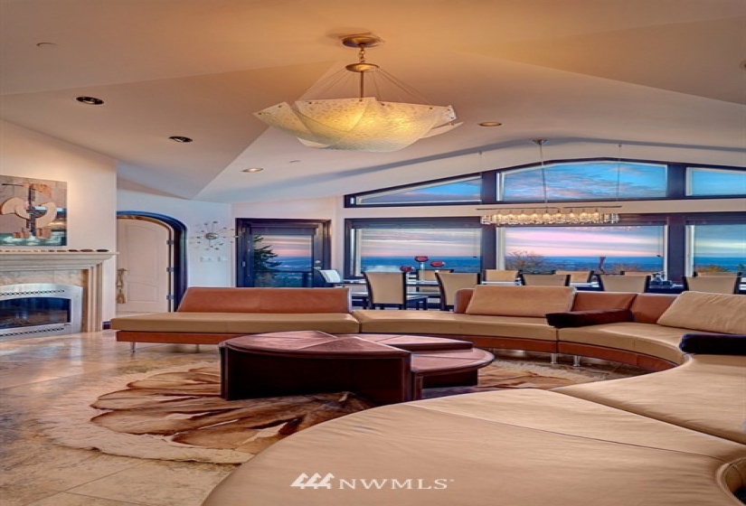 17209 Couger Maintain, Bellevue, Washington 98006, 5 Bedrooms Bedrooms, ,4 BathroomsBathrooms,Residential Lease,For Rent,Couger Maintain,NWM1876944