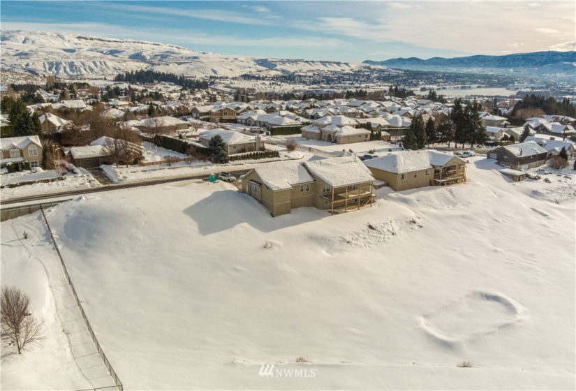 3646 School, Wenatchee, Washington 98801, ,Land,For Sale,LOT 1 SP 2016-060 LOT A BLA 2016-058,School,NWM1877500