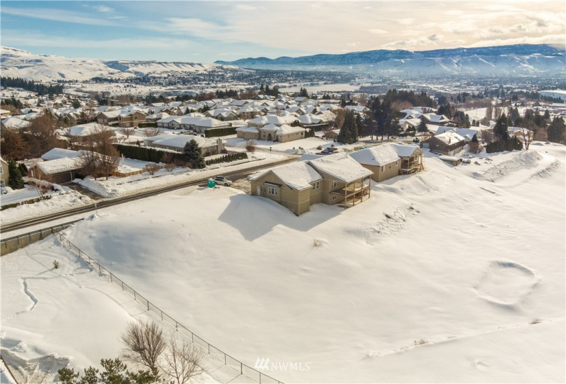 3646 School, Wenatchee, Washington 98801, ,Land,For Sale,LOT 1 SP 2016-060 LOT A BLA 2016-058,School,NWM1877500
