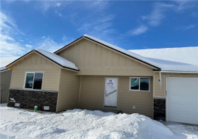 42 Emma, Wenatchee, Washington 98801, 3 Bedrooms Bedrooms, ,1 BathroomBathrooms,Residential,For Sale,Pheasant Hills,Emma,NWM1877364