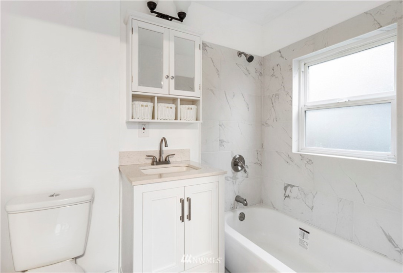 3947 Warsaw, Seattle, Washington 98118, 2 Bedrooms Bedrooms, ,2 BathroomsBathrooms,Residential,For Sale,Hillman City Div 06,Warsaw,NWM1877676