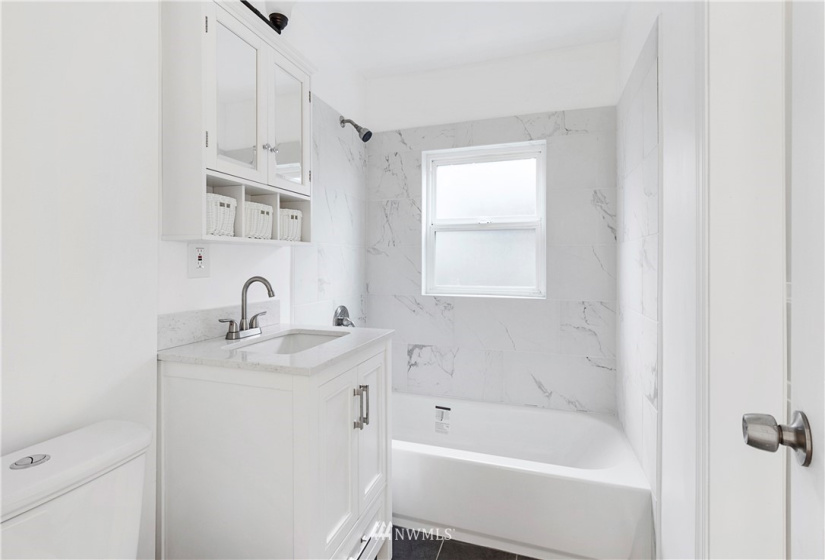 3947 Warsaw, Seattle, Washington 98118, 2 Bedrooms Bedrooms, ,2 BathroomsBathrooms,Residential,For Sale,Hillman City Div 06,Warsaw,NWM1877676