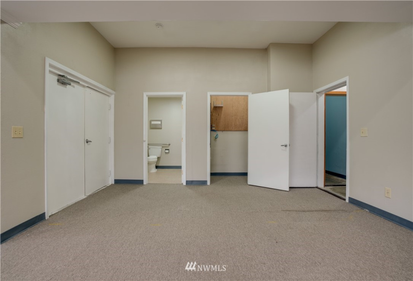 14708 15th, Shoreline, Washington 98155, ,Commercial Sale,For Sale,15th,NWM1877280