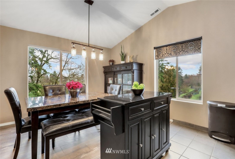 5264 121st, Vancouver, Washington 98682, 2 Bedrooms Bedrooms, ,2 BathroomsBathrooms,Residential,For Sale,ONE LAKE PLACE CONDO PH 1 UNIT 276 SUB 2002,121st,NWM1875827