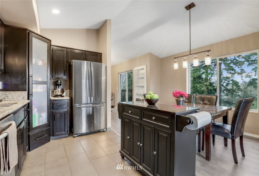 5264 121st, Vancouver, Washington 98682, 2 Bedrooms Bedrooms, ,2 BathroomsBathrooms,Residential,For Sale,ONE LAKE PLACE CONDO PH 1 UNIT 276 SUB 2002,121st,NWM1875827