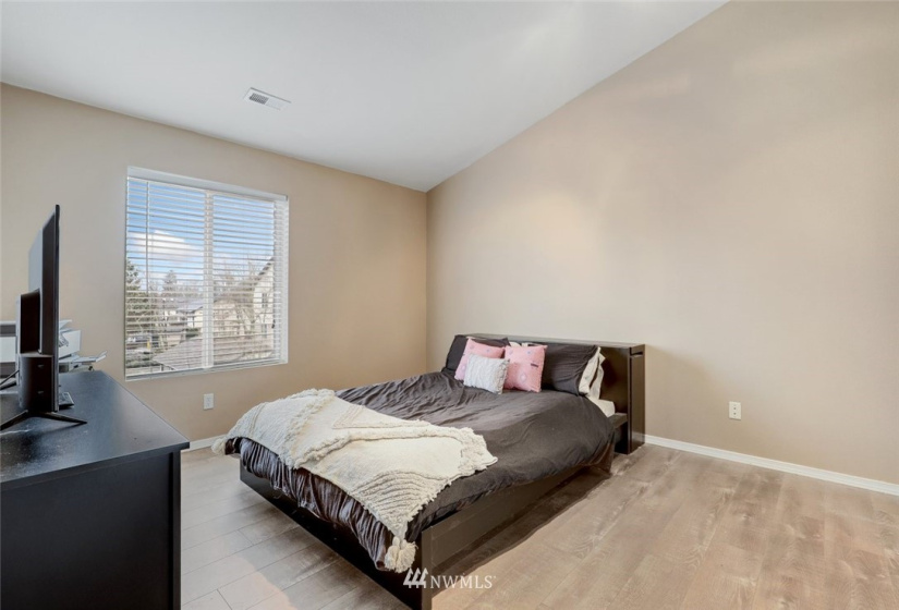 5264 121st, Vancouver, Washington 98682, 2 Bedrooms Bedrooms, ,2 BathroomsBathrooms,Residential,For Sale,ONE LAKE PLACE CONDO PH 1 UNIT 276 SUB 2002,121st,NWM1875827