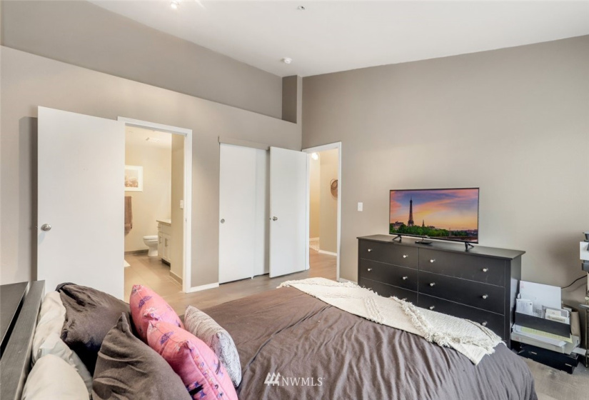 5264 121st, Vancouver, Washington 98682, 2 Bedrooms Bedrooms, ,2 BathroomsBathrooms,Residential,For Sale,ONE LAKE PLACE CONDO PH 1 UNIT 276 SUB 2002,121st,NWM1875827