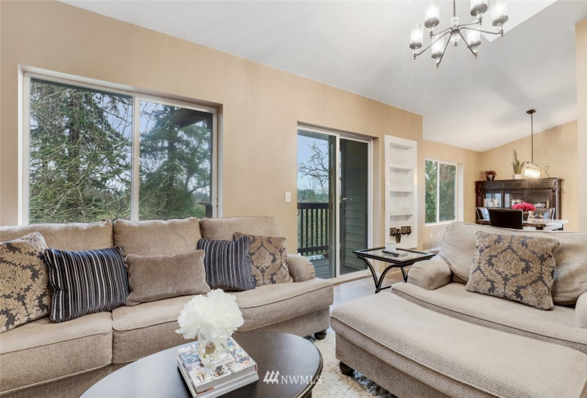 5264 121st, Vancouver, Washington 98682, 2 Bedrooms Bedrooms, ,2 BathroomsBathrooms,Residential,For Sale,ONE LAKE PLACE CONDO PH 1 UNIT 276 SUB 2002,121st,NWM1875827