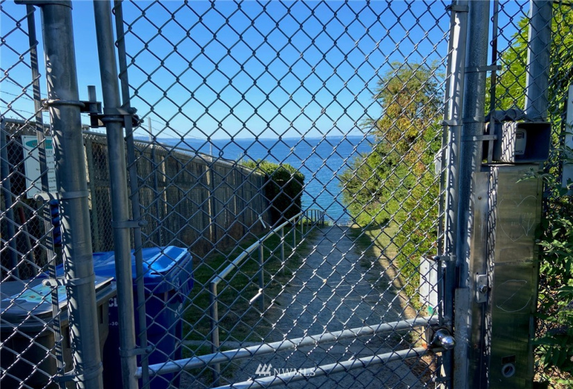 32 XX Esplanade, Seattle, Washington 98117, ,Land,For Sale,Esplanade,NWM1877171