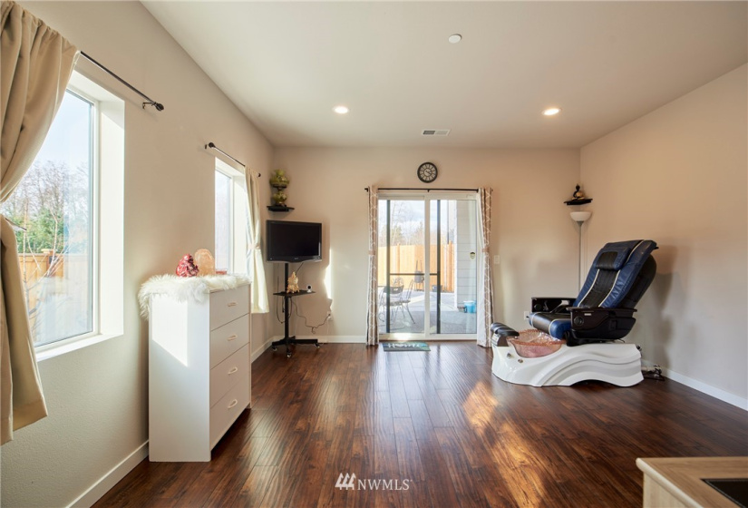 4806 54th, University Place, Washington 98467, 4 Bedrooms Bedrooms, ,2 BathroomsBathrooms,Residential,For Sale,54th,NWM1877644