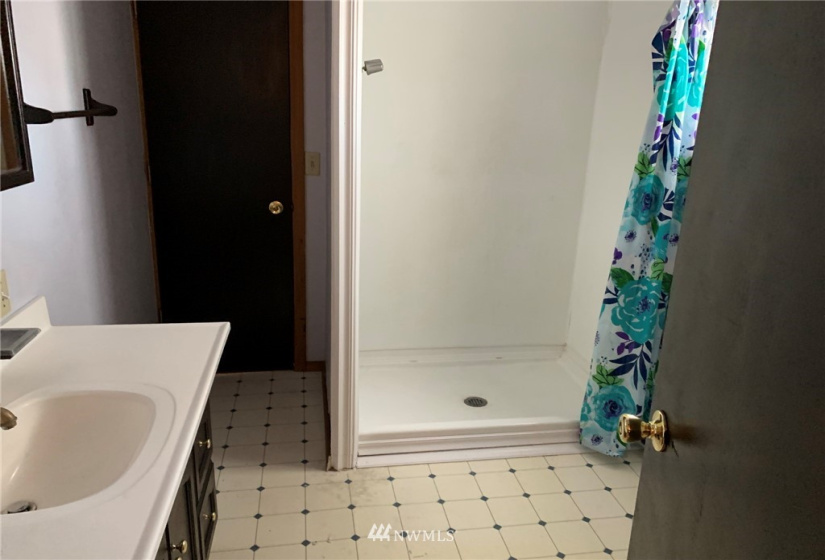 1671 Highway 7, Oroville, Washington 98844, 2 Bedrooms Bedrooms, ,Residential,For Sale,Highway 7,NWM1877261