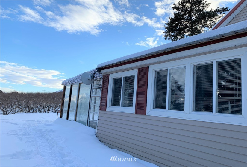 1671 Highway 7, Oroville, Washington 98844, 2 Bedrooms Bedrooms, ,Residential,For Sale,Highway 7,NWM1877261
