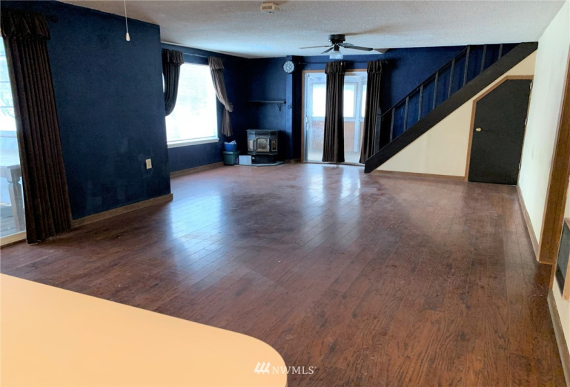 1671 Highway 7, Oroville, Washington 98844, 2 Bedrooms Bedrooms, ,Residential,For Sale,Highway 7,NWM1877261