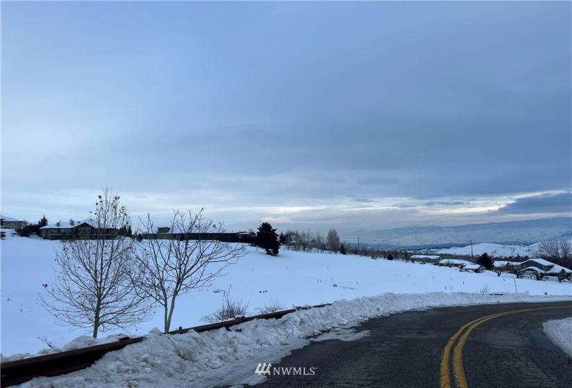 5 Eaglerock, Wenatchee, Washington 98801, ,Land,For Sale,Eaglerock,NWM1877993