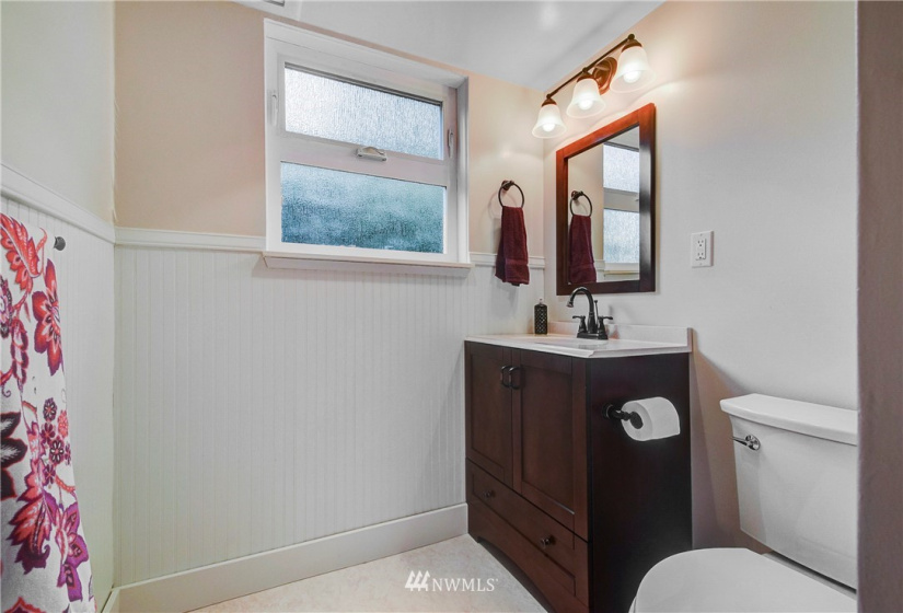 9325 Bowdoin Way, Edmonds, Washington 98020, 5 Bedrooms Bedrooms, ,1 BathroomBathrooms,Residential,For Sale,Bowdoin Road Track,Bowdoin Way,NWM1874110