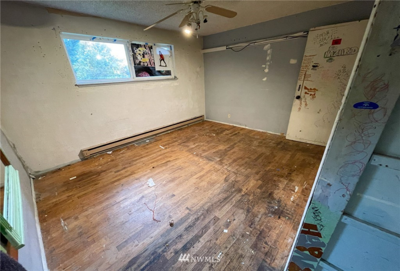 9040 3rd, Seattle, Washington 98106, 5 Bedrooms Bedrooms, ,2 BathroomsBathrooms,Residential,For Sale,3rd,NWM1877403