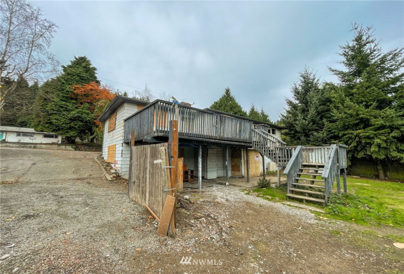 9040 3rd, Seattle, Washington 98106, 5 Bedrooms Bedrooms, ,2 BathroomsBathrooms,Residential,For Sale,3rd,NWM1877403