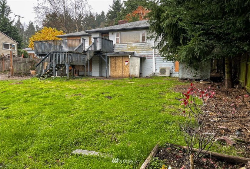 9040 3rd, Seattle, Washington 98106, 5 Bedrooms Bedrooms, ,2 BathroomsBathrooms,Residential,For Sale,3rd,NWM1877403