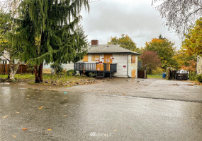 9040 3rd, Seattle, Washington 98106, 5 Bedrooms Bedrooms, ,2 BathroomsBathrooms,Residential,For Sale,3rd,NWM1877403