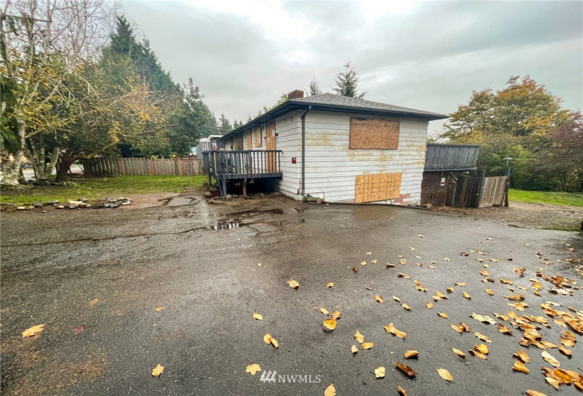 9040 3rd, Seattle, Washington 98106, 5 Bedrooms Bedrooms, ,2 BathroomsBathrooms,Residential,For Sale,3rd,NWM1877403