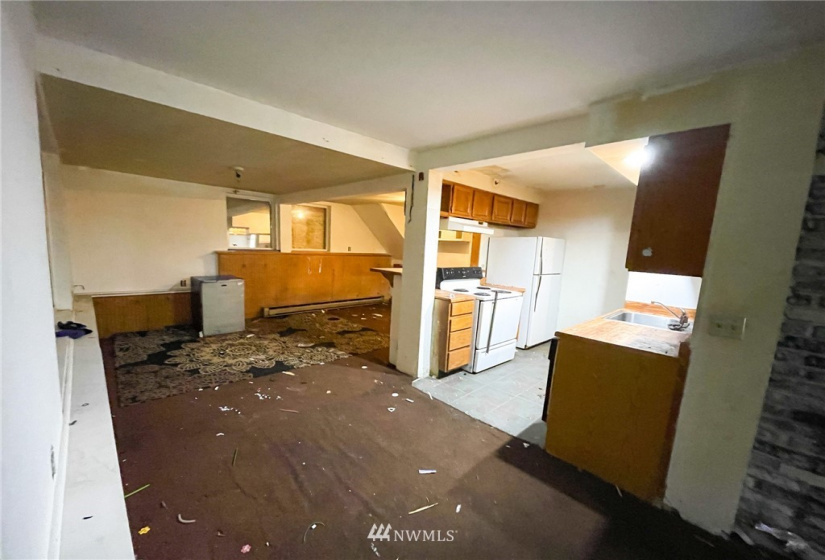 9040 3rd, Seattle, Washington 98106, 5 Bedrooms Bedrooms, ,2 BathroomsBathrooms,Residential,For Sale,3rd,NWM1877403