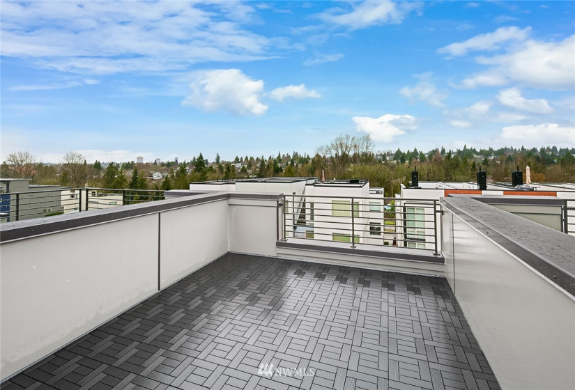 5044 B Sand Point, Seattle, Washington 98105, 2 Bedrooms Bedrooms, ,1 BathroomBathrooms,Residential,For Sale,Sand Point,NWM1876307