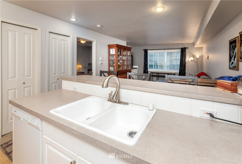 12034 15th, Seattle, Washington 98125, 1 Bedroom Bedrooms, ,1 BathroomBathrooms,Residential,For Sale,Sedona Court,15th,NWM1878124