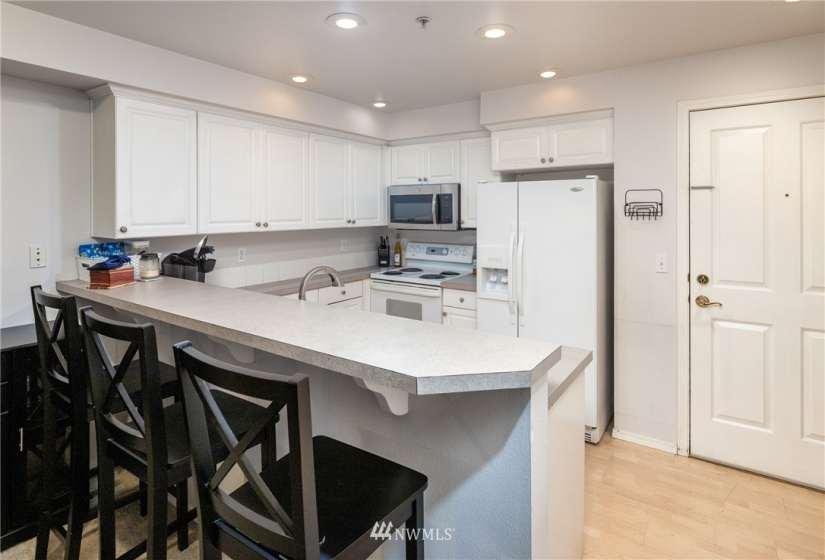 12034 15th, Seattle, Washington 98125, 1 Bedroom Bedrooms, ,1 BathroomBathrooms,Residential,For Sale,Sedona Court,15th,NWM1878124