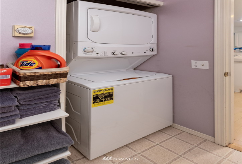 12034 15th, Seattle, Washington 98125, 1 Bedroom Bedrooms, ,1 BathroomBathrooms,Residential,For Sale,Sedona Court,15th,NWM1878124