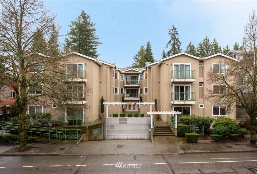 12034 15th, Seattle, Washington 98125, 1 Bedroom Bedrooms, ,1 BathroomBathrooms,Residential,For Sale,Sedona Court,15th,NWM1878124
