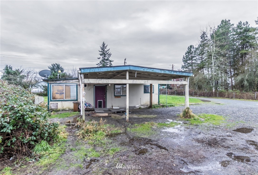 2303 104th, Tacoma, Washington 98445, ,Residential,For Sale,104th,NWM1878414