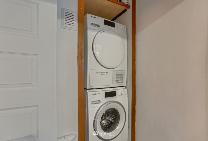 1726 15th Ave, Seattle, Washington 98122, 1 Bedroom Bedrooms, ,1 BathroomBathrooms,Residential,For Sale,The Princeton,15th Ave,NWM1877985