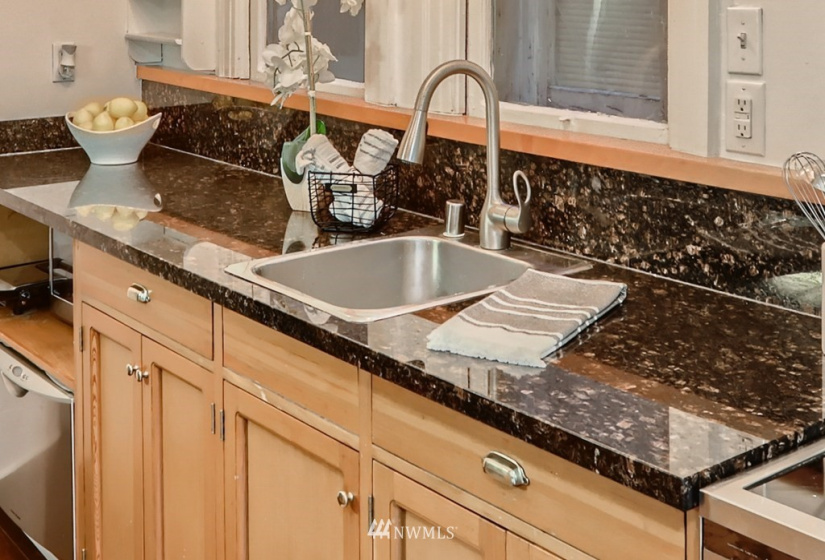 1726 15th Ave, Seattle, Washington 98122, 1 Bedroom Bedrooms, ,1 BathroomBathrooms,Residential,For Sale,The Princeton,15th Ave,NWM1877985