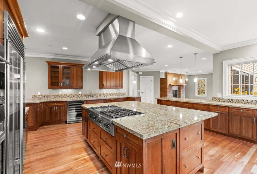 8928 33rd, Yarrow Point, Washington 98004, 4 Bedrooms Bedrooms, ,3 BathroomsBathrooms,Residential Lease,For Rent,33rd,NWM1877914