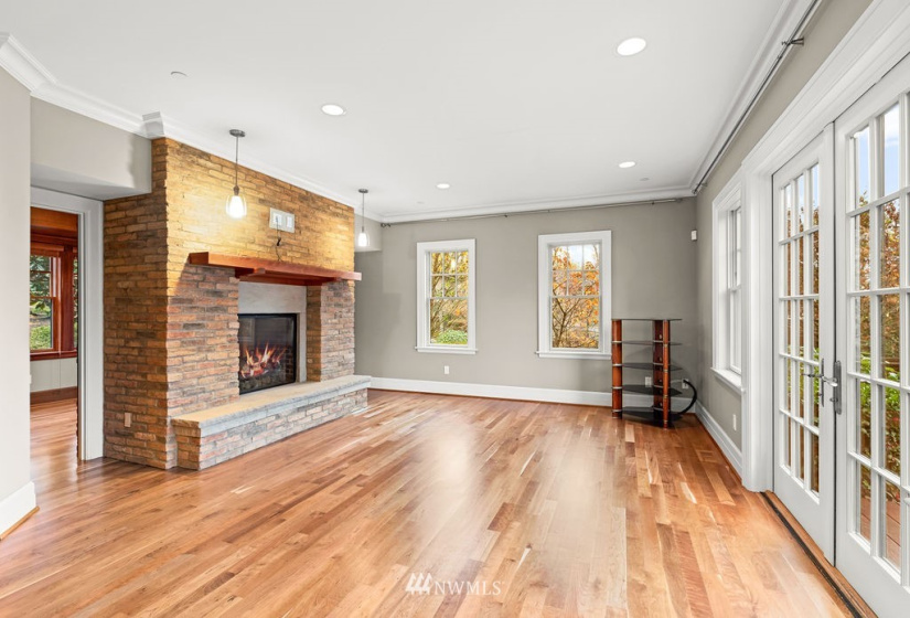 8928 33rd, Yarrow Point, Washington 98004, 4 Bedrooms Bedrooms, ,3 BathroomsBathrooms,Residential Lease,For Rent,33rd,NWM1877914