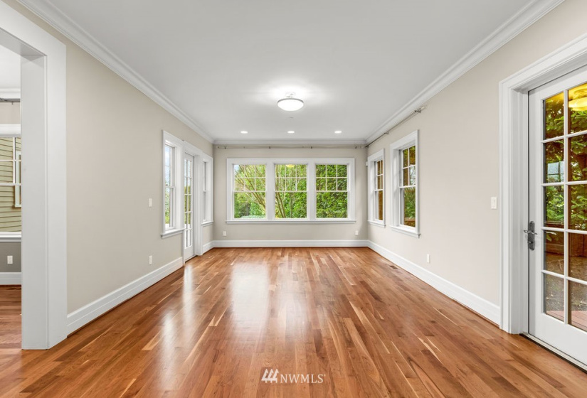 8928 33rd, Yarrow Point, Washington 98004, 4 Bedrooms Bedrooms, ,3 BathroomsBathrooms,Residential Lease,For Rent,33rd,NWM1877914