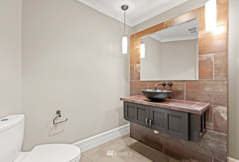 8928 33rd, Yarrow Point, Washington 98004, 4 Bedrooms Bedrooms, ,3 BathroomsBathrooms,Residential Lease,For Rent,33rd,NWM1877914