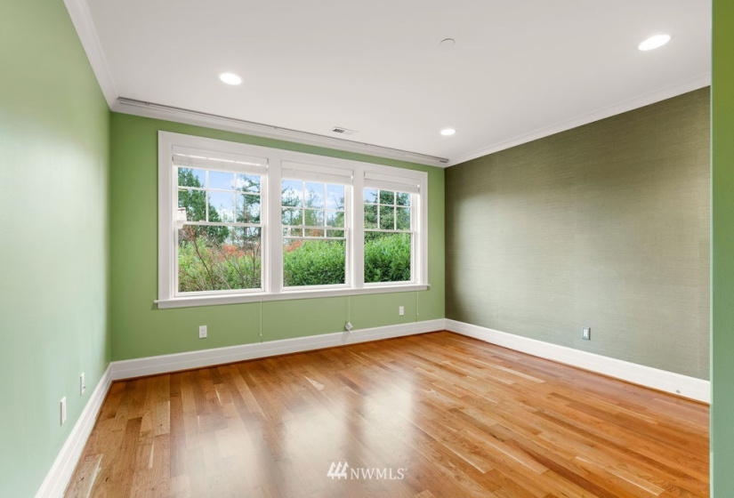 8928 33rd, Yarrow Point, Washington 98004, 4 Bedrooms Bedrooms, ,3 BathroomsBathrooms,Residential Lease,For Rent,33rd,NWM1877914