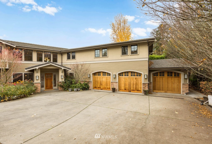 8928 33rd, Yarrow Point, Washington 98004, 4 Bedrooms Bedrooms, ,3 BathroomsBathrooms,Residential Lease,For Rent,33rd,NWM1877914