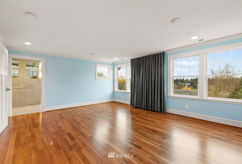 8928 33rd, Yarrow Point, Washington 98004, 4 Bedrooms Bedrooms, ,3 BathroomsBathrooms,Residential Lease,For Rent,33rd,NWM1877914